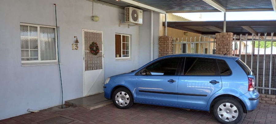 1 Bedroom Property for Sale in Flora Park Northern Cape